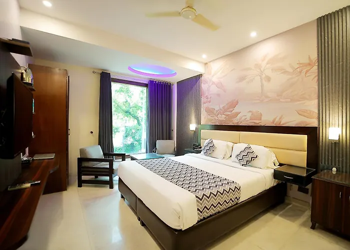 Hotel Kastor- Near Nehru Place