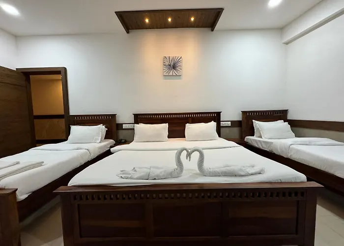 Col'S Hotel Uphaar Tirth