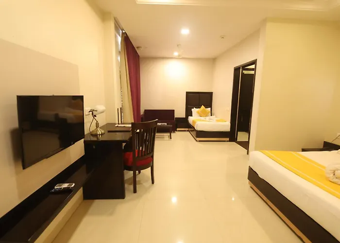 Chandra Grand