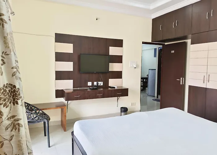 Hitech Shilparamam Guest House