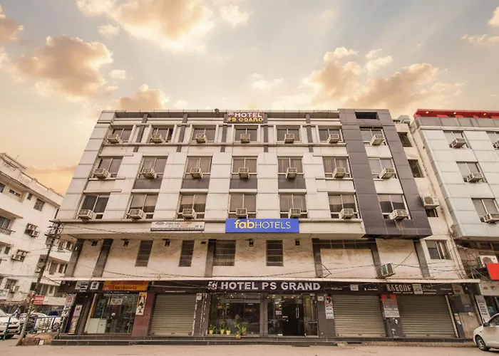 Fabhotel Ps Grand