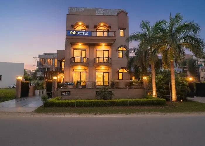 Fabhotel Rr Residency - Dlf Cyber City