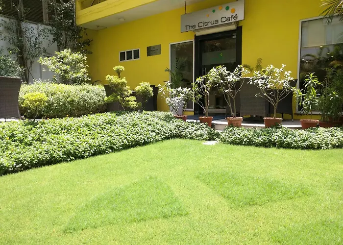 Lemon Tree Hotel, Udyog Vihar, Gurugram