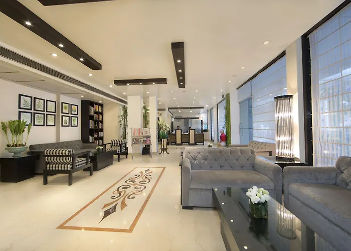 Rockland Hotel, C.R Park