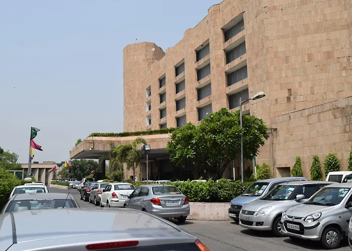 Hotel Samrat, New Delhi
