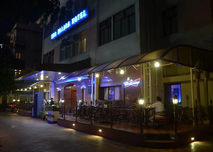 Sea Palace Hotel - Near Gateway Of India