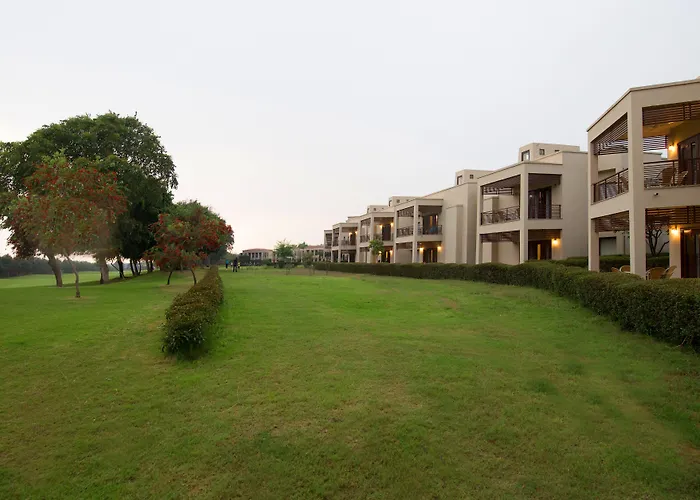 Lemon Tree Hotel, Tarudhan Valley, Manesar