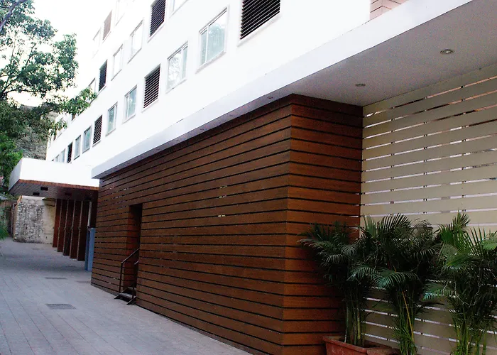 The Roa Hotel