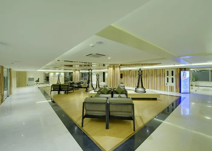 Davanam Sarovar Portico Suites