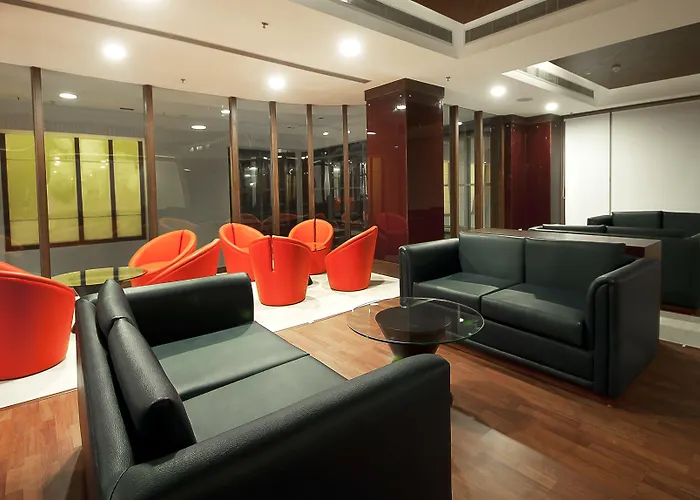 The Golden Plaza Hotel