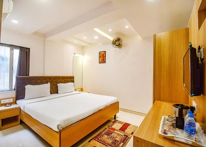 Fabhotel Stay Inn International - Nr Sealdah Station