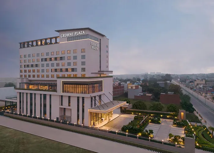 Crowne Plaza Lucknow By Ihg