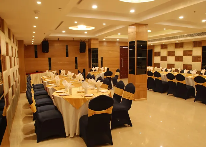 Glades Hotel