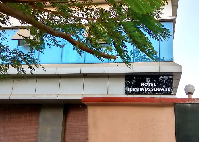 Terminus Square