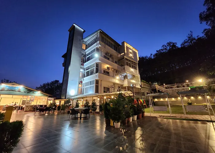 Hotel Rajpur Heights