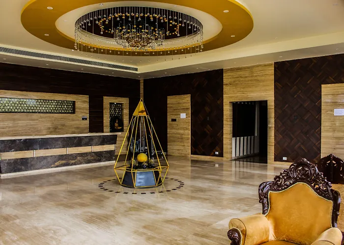 Solitaire Hotel And Resorts
