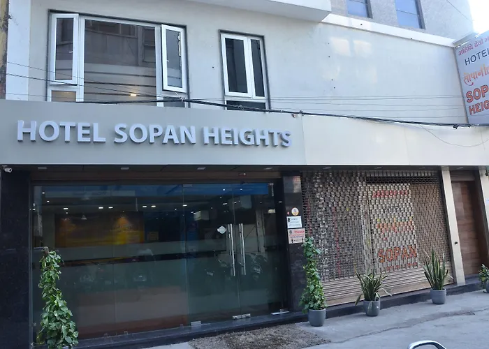 Hotel Sopan Heights