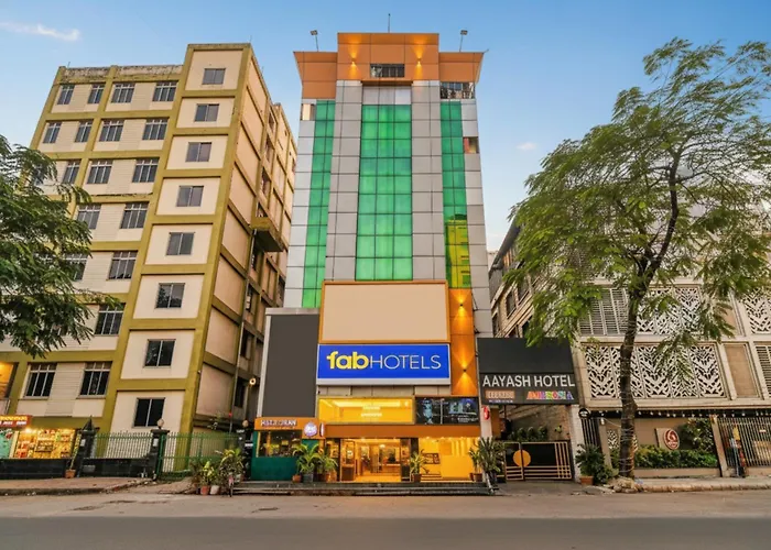 Fabhotel Aayash - Nr City Center Metro Station
