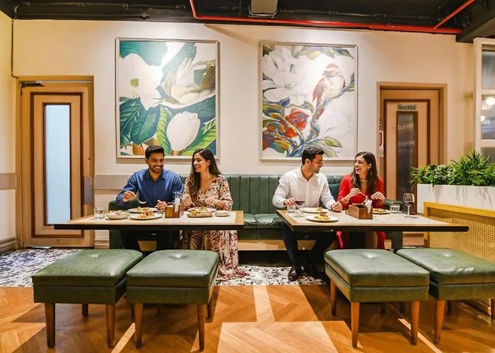 Fabhotel Aayash - Nr City Center Metro Station