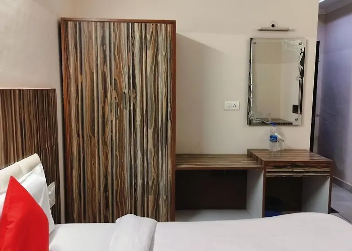 Mcleodganj Mountain View Royal India-Atithi Devo Bhava-Cheapest Hotel In Mcleod Ganj- Near Dalai Lama Temple 100M-Best Hotel On Temple Road!