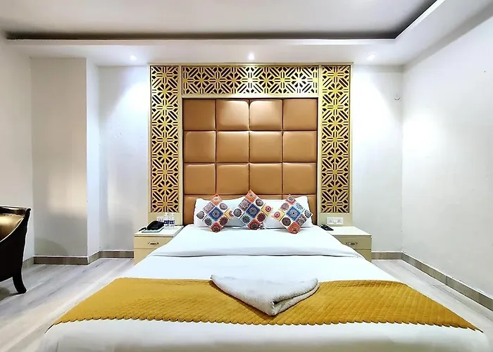 Hotel Orchid Garden Karol Bagh