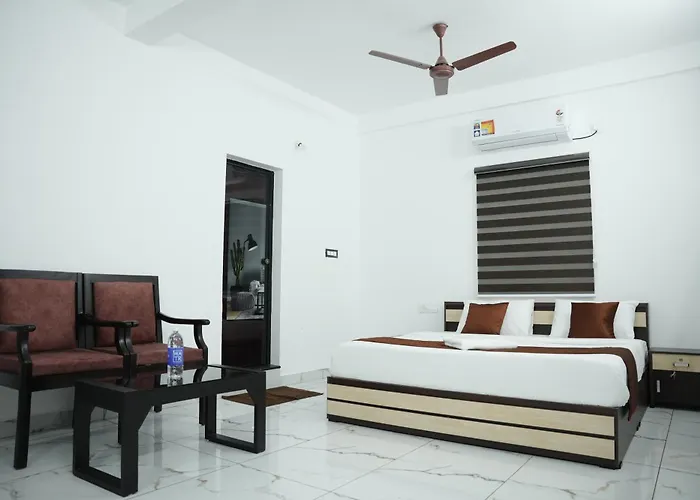 Hotel Gold Suite, Kakkanad