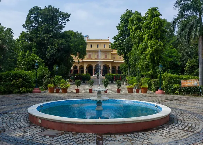 Hotel Narain Niwas Palace