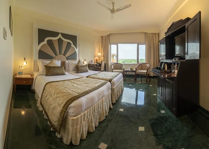Hotel Clarks Shiraz