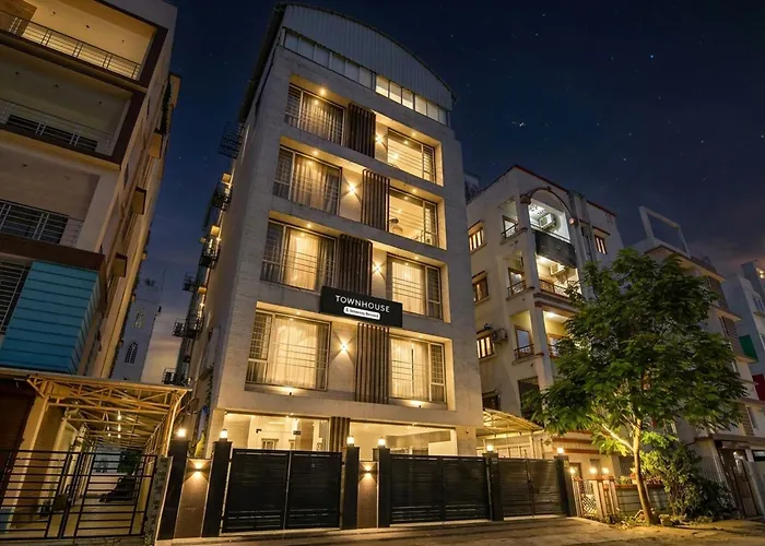 Super Townhouse New Town Formerly Krish Residency
