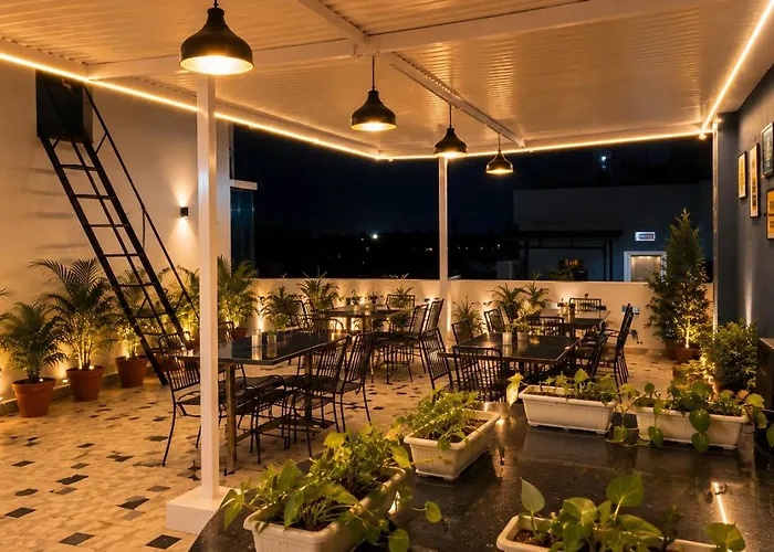 Hotel Pulse Inn- Near Jaipur Railway Station