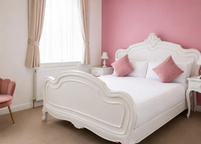 Heath Cottage Hotel