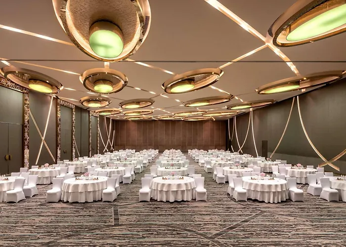 Pullman New Delhi Aerocity