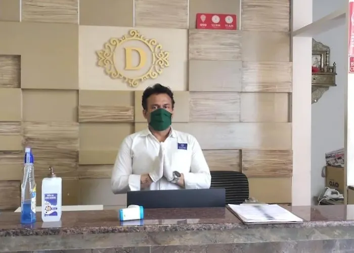 Hotel O Divine Residency Near Phoenix Marketcity