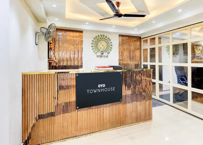 Super Townhouse Hotel Silver Saffron