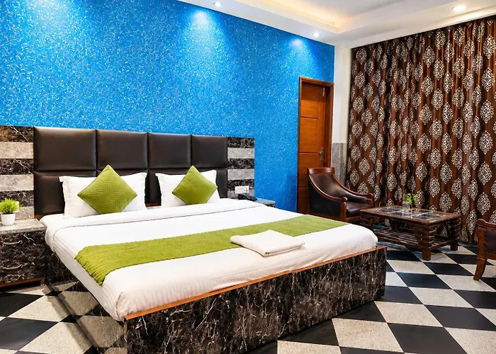 Hotel Orchid Garden Karol Bagh