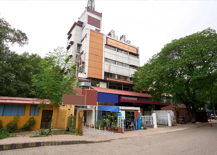 Itsy Hotels Aditya