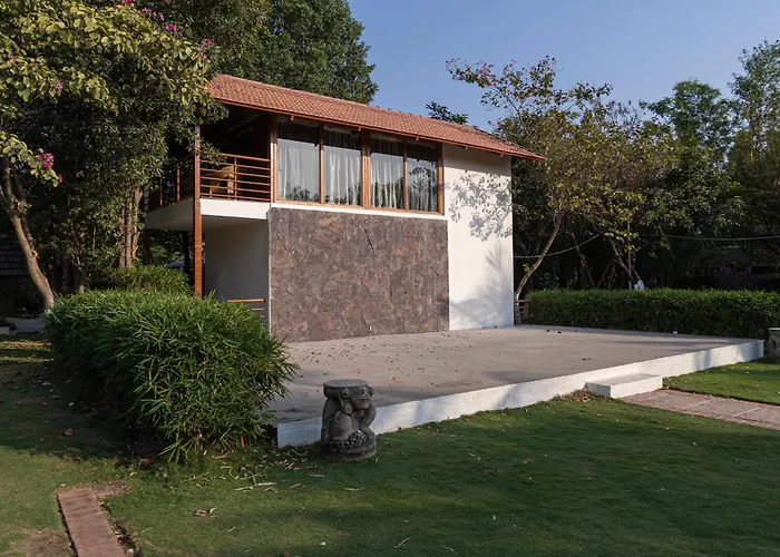 Brown Town Resort & Spa