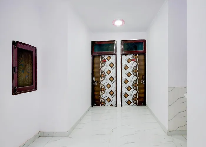 Hotel The Arrow Near Paschim Vihar