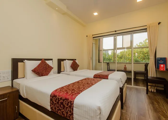 Hotel O Divine Residency Near Phoenix Marketcity