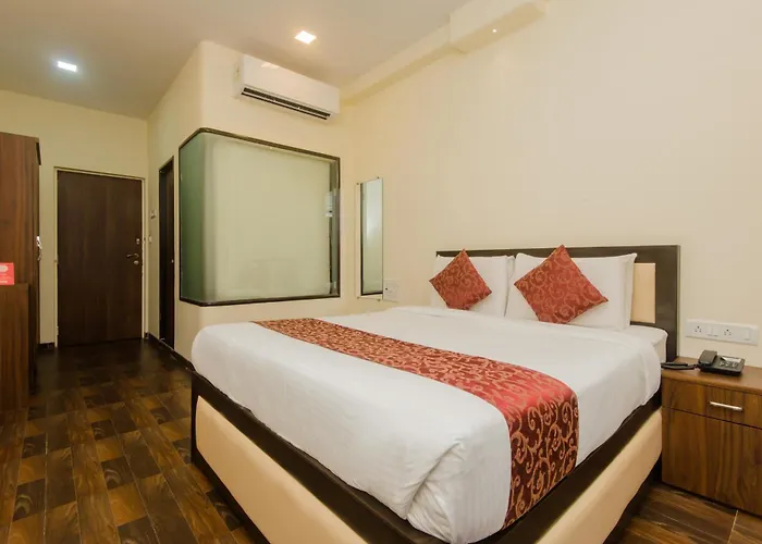 Hotel O Divine Residency Near Phoenix Marketcity