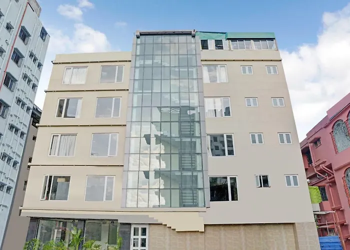 Treebo Premium The Crystal, Chinar Park
