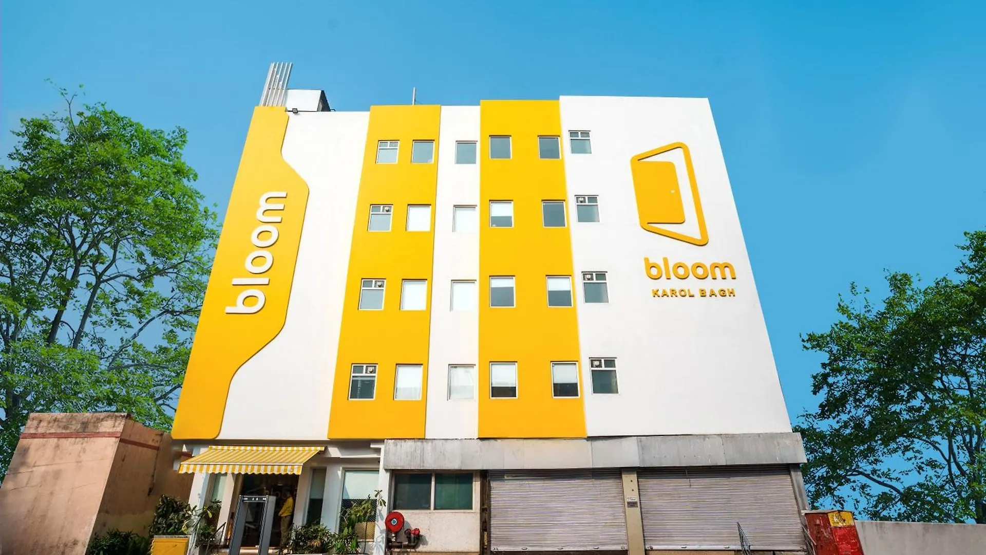 5 Bloom Hotels Near Swaminarayan Akshardham Worth Booking
