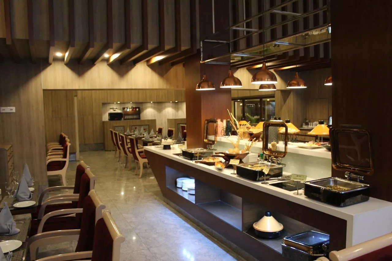 10 Family Hotels Near Dehradun Clock Tower Worth Booking