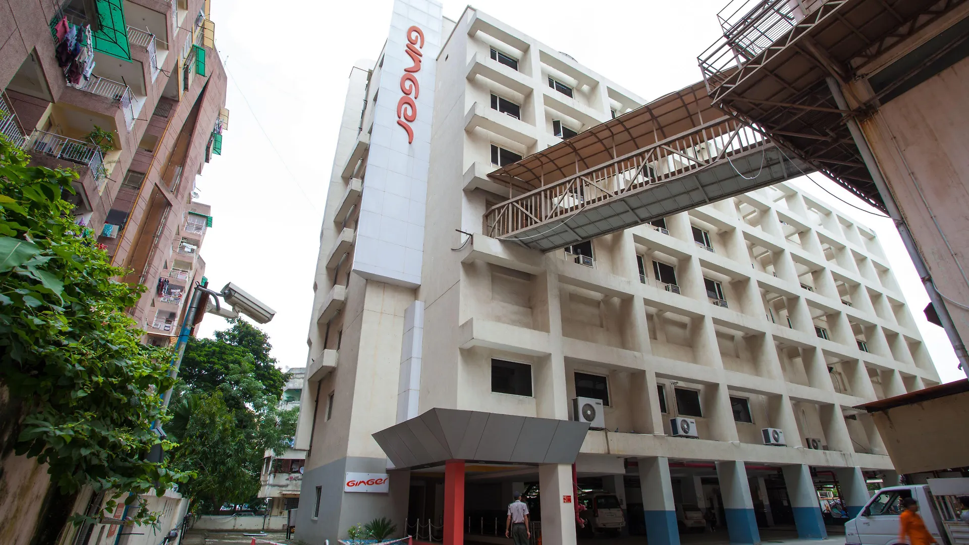 Where to Stay Near Gandhi Ashram: 6 Top 3-Star Hotels