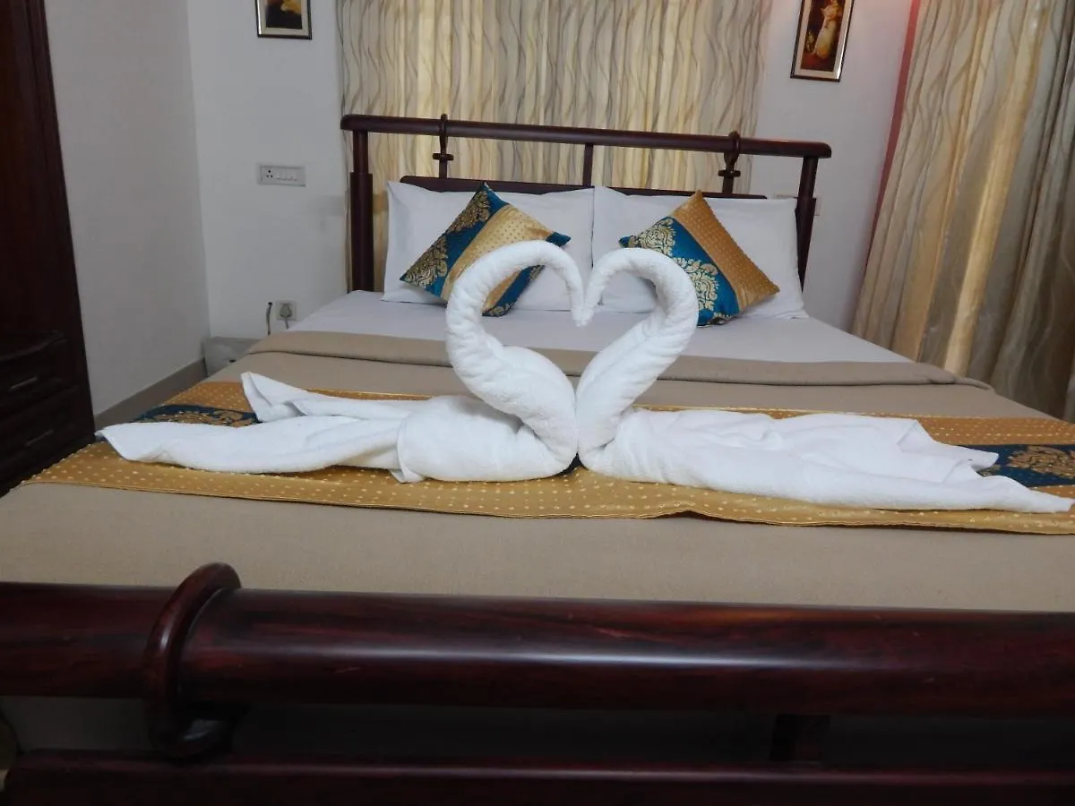 4 Solid 3-Star Hotels Near Ernakulam Shiva Temple
