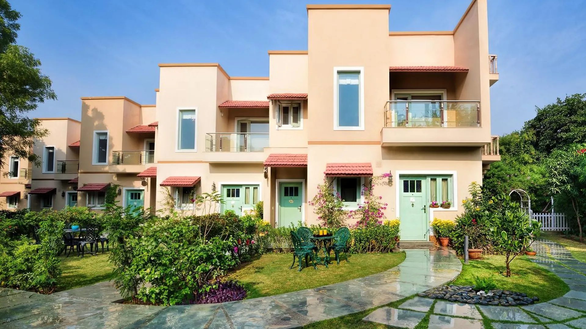 14 Family Hotels in Delhi NCR Worth Booking