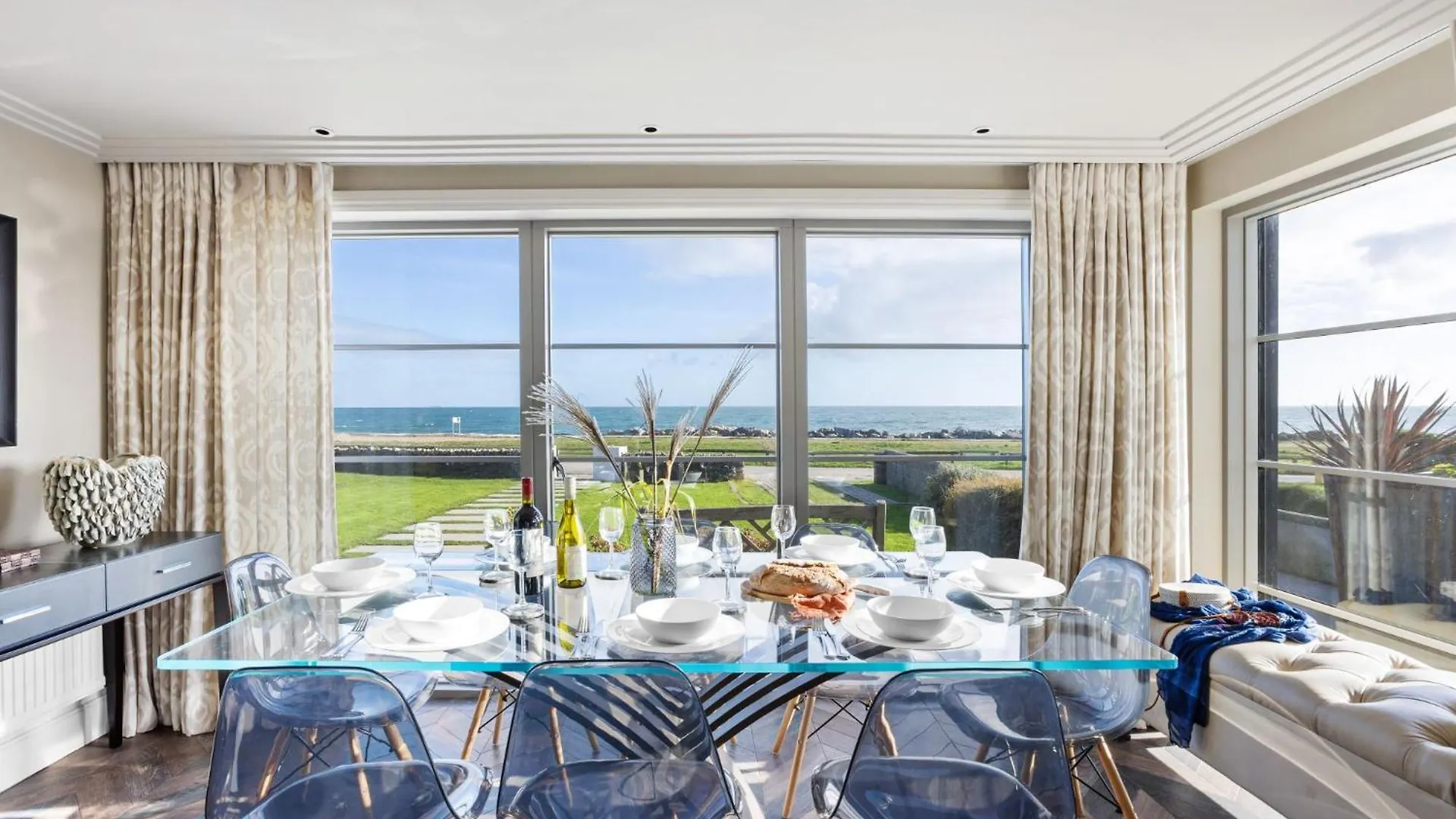 4 Central Hotels Near National Trust Kingsbridge Worth Booking