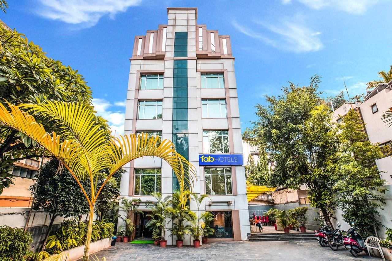 5 Business Hotels Near Empress Botanical Gardens Worth Booking