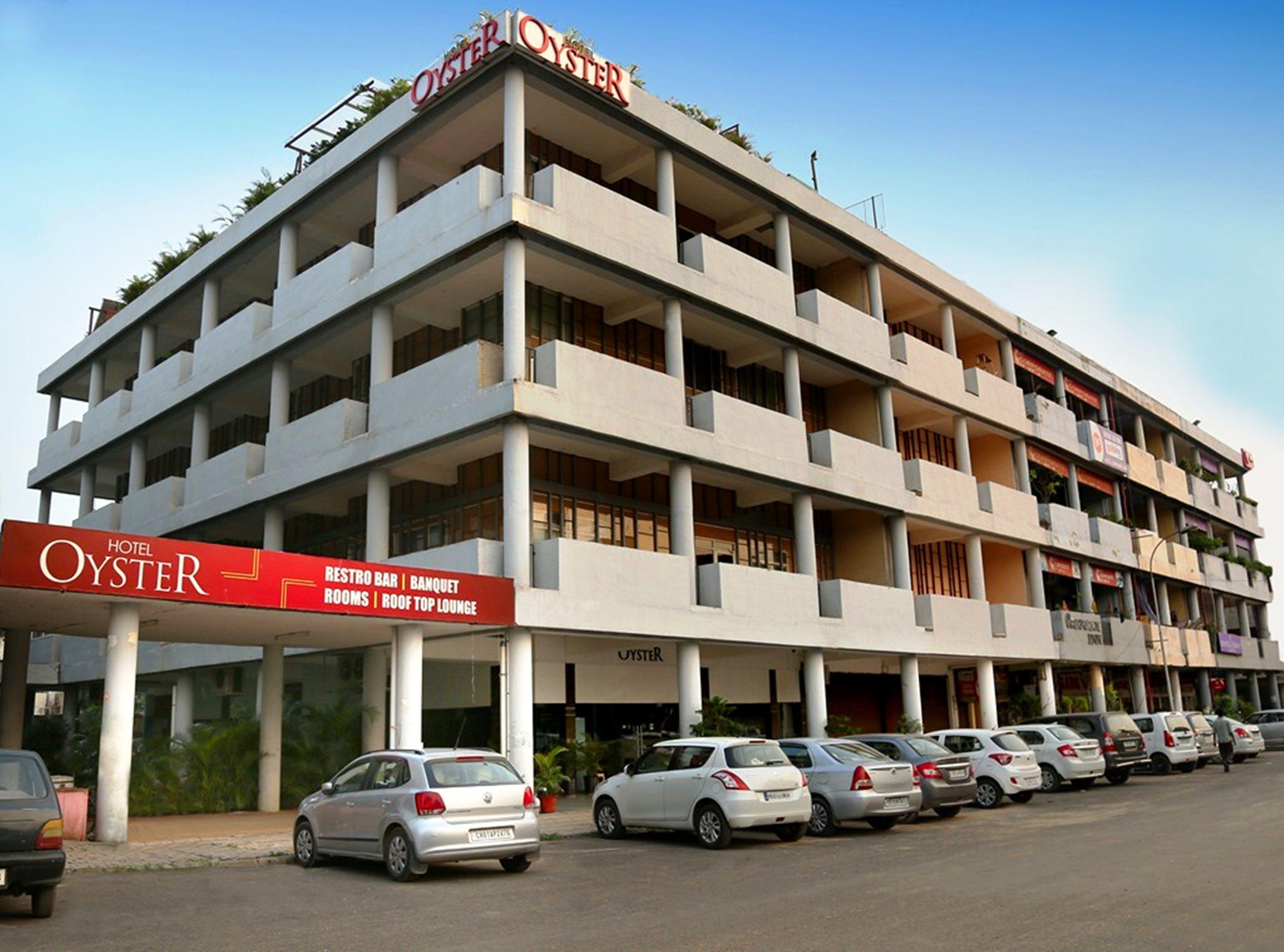 Where to Stay Near Sukhna Lake: 7 Business Hotels Reviewed